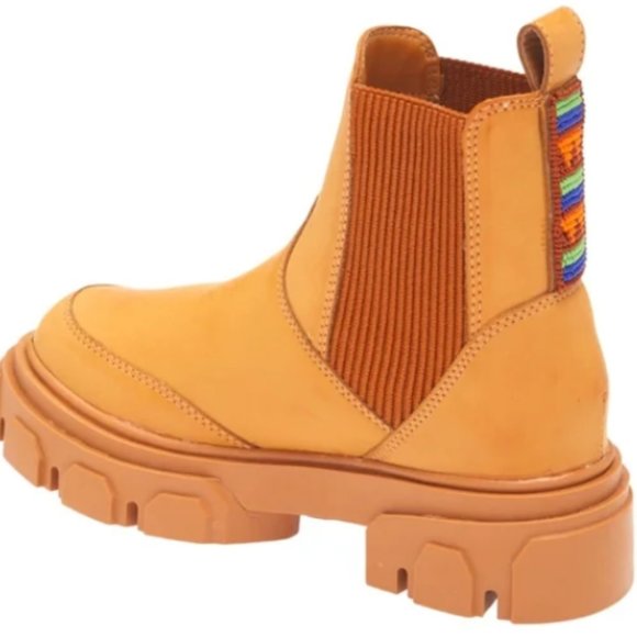 FARM Rio Tan Ankle Booties with Chunky Sole - Picture 2 of 9